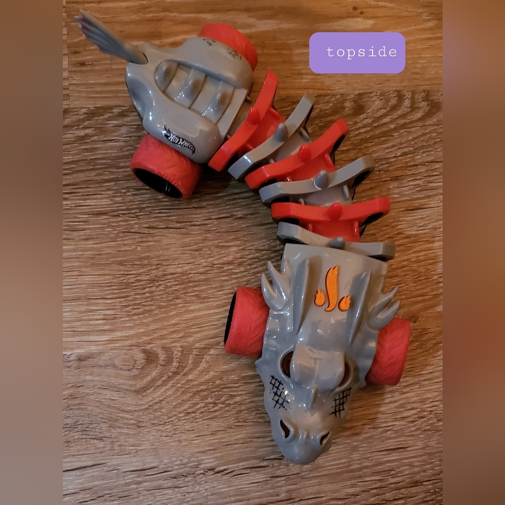 Hotwheels Mutant Machine Skullface  Gray and Red